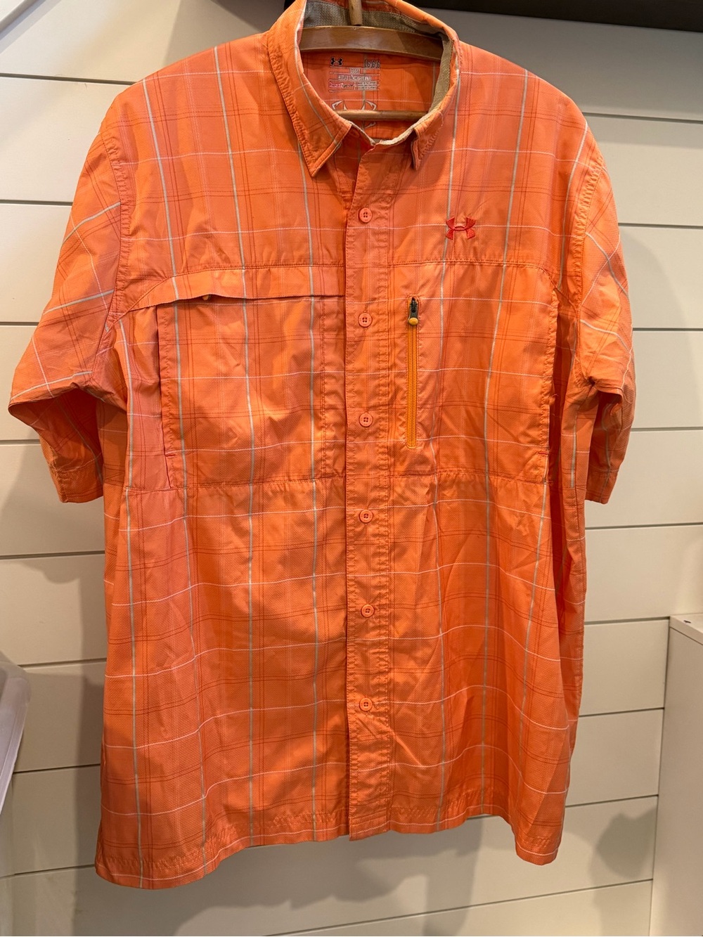 LG Under Armour Heat Gear Orange Plaid Short-Sleeve Button-Down Shirt